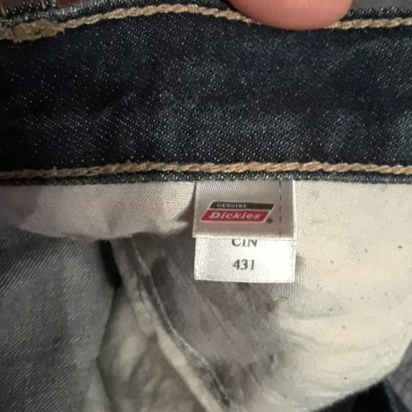 Shorts - Picture 4 of 4